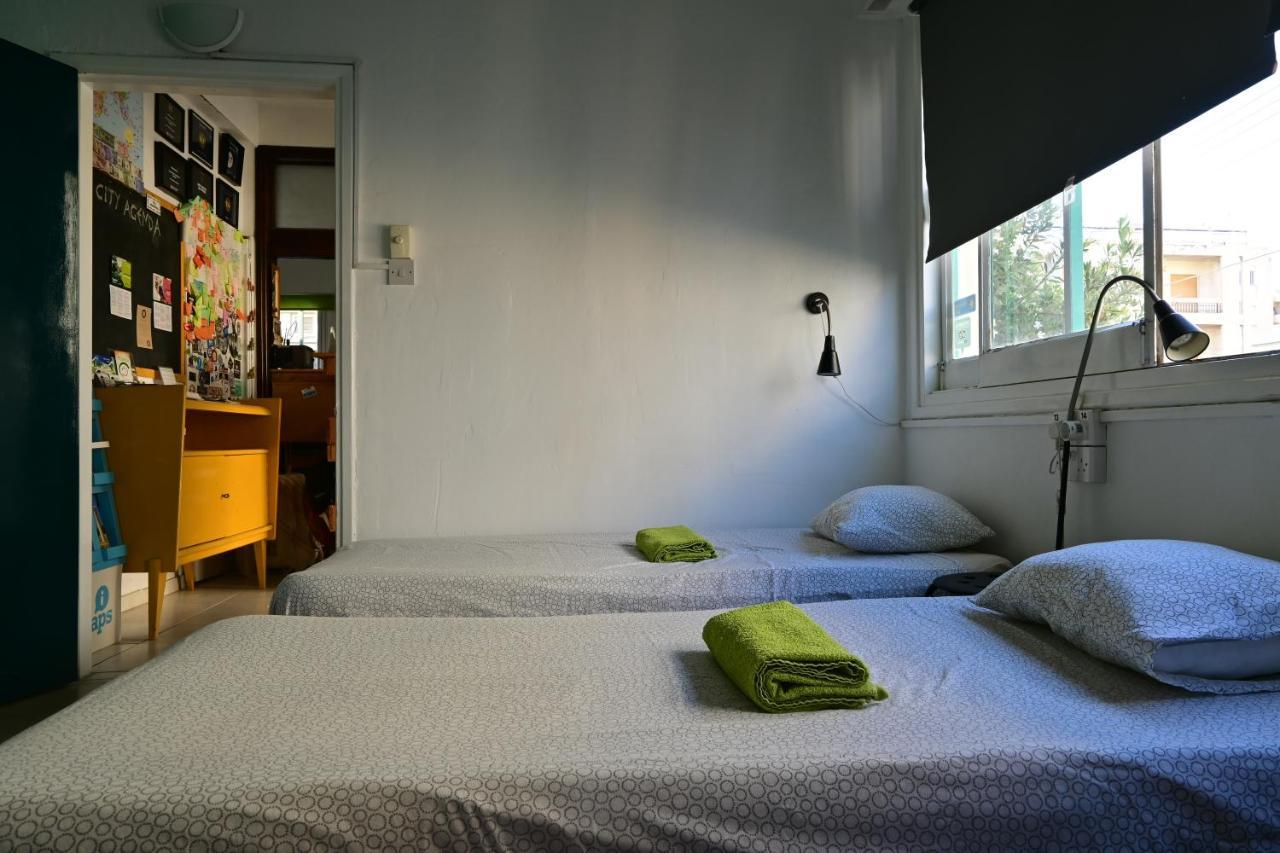 Lemongrass Hostel *